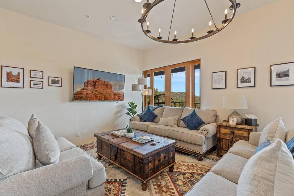 Close To Fresh Creek! Sleeps 12 ~ Amazing Views W/Serene Open Space ~ Hot Tub + Game Room ~ Trails Outside Sedona Exteriér fotografie