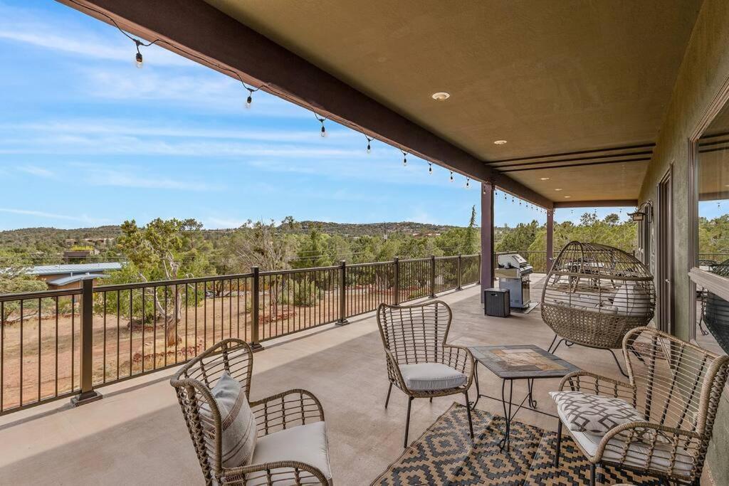 Close To Fresh Creek! Sleeps 12 ~ Amazing Views W/Serene Open Space ~ Hot Tub + Game Room ~ Trails Outside Sedona Exteriér fotografie