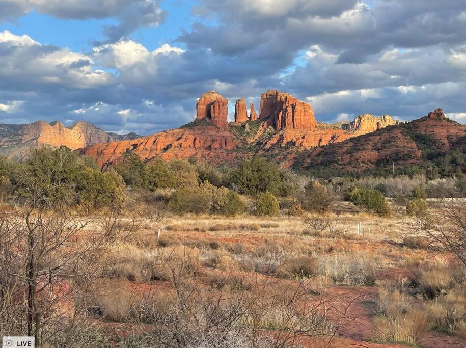 Close To Fresh Creek! Sleeps 12 ~ Amazing Views W/Serene Open Space ~ Hot Tub + Game Room ~ Trails Outside Sedona Exteriér fotografie